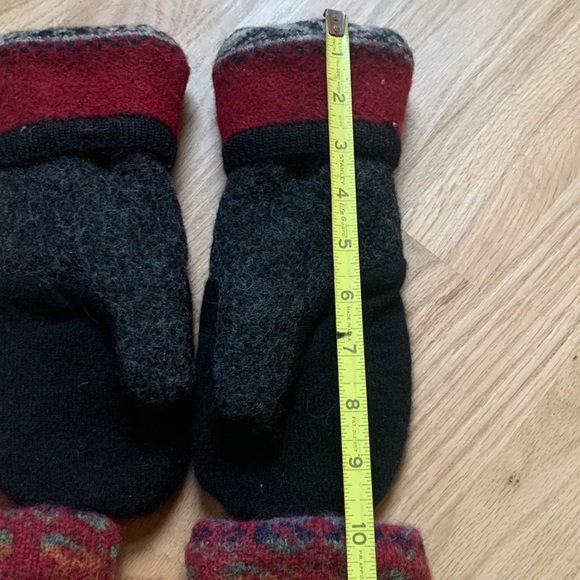 Upcycled Wool Sweater Mittens Women’s Medium - Picture 6 of 9